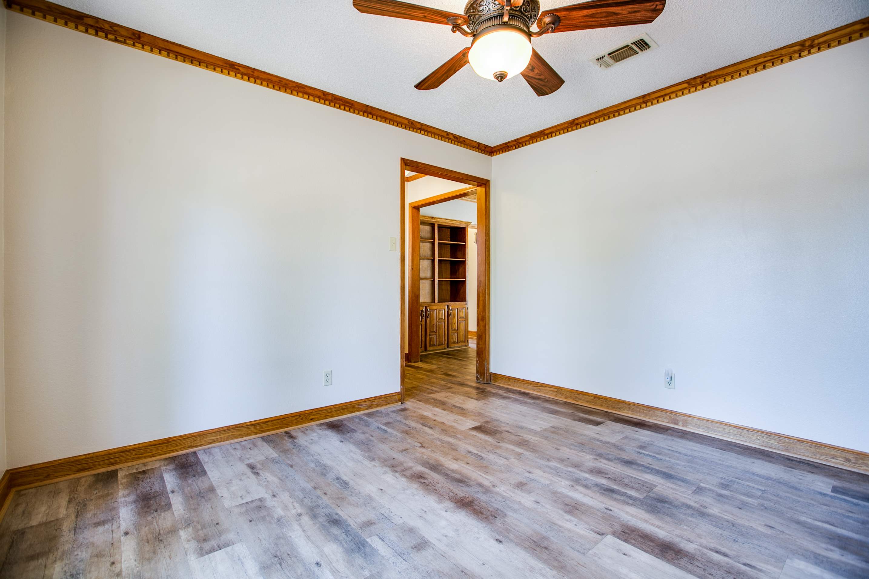 3325 Shadyhill Dr, San Angelo, TX 76904