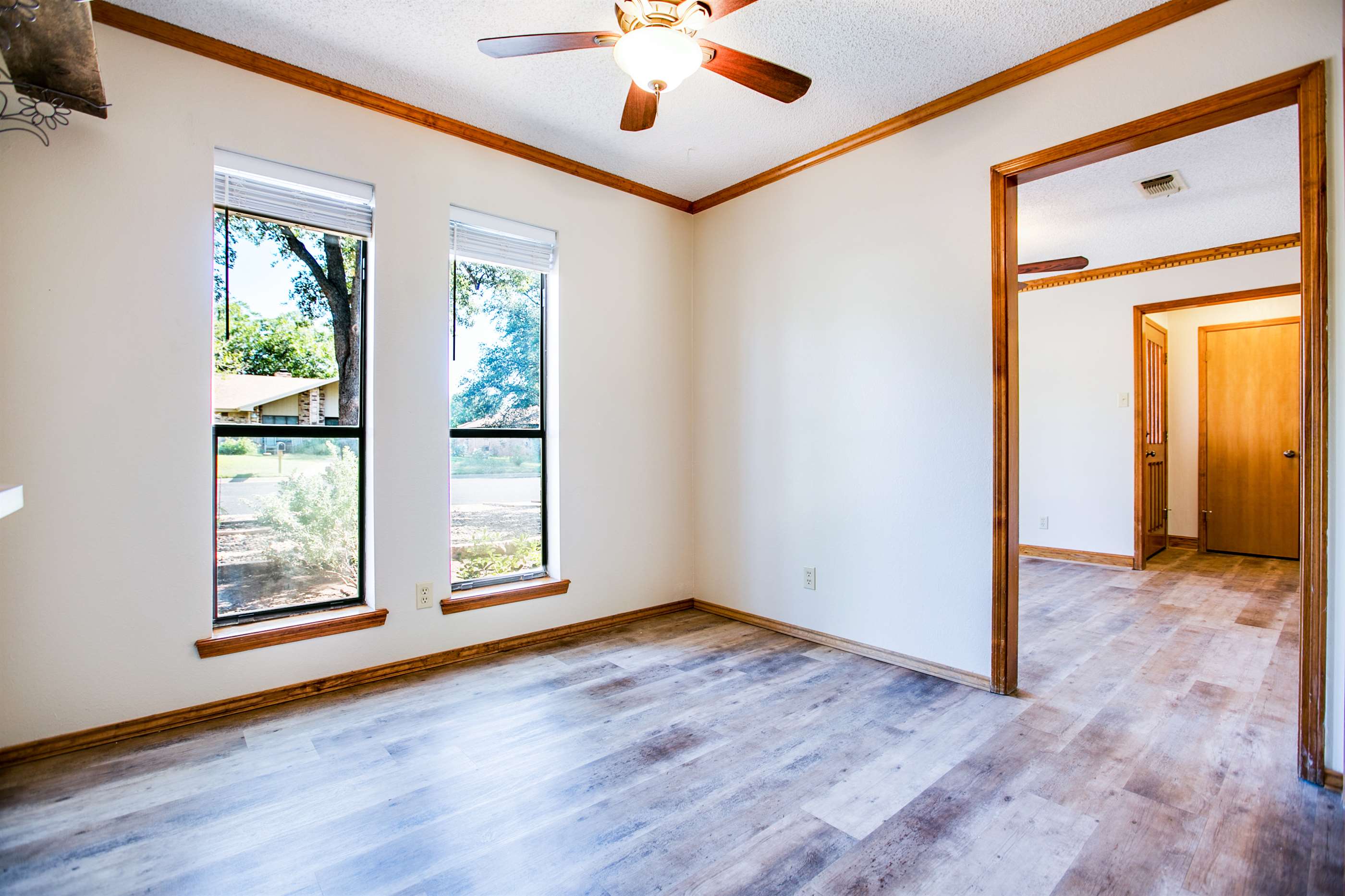 3325 Shadyhill Dr, San Angelo, TX 76904