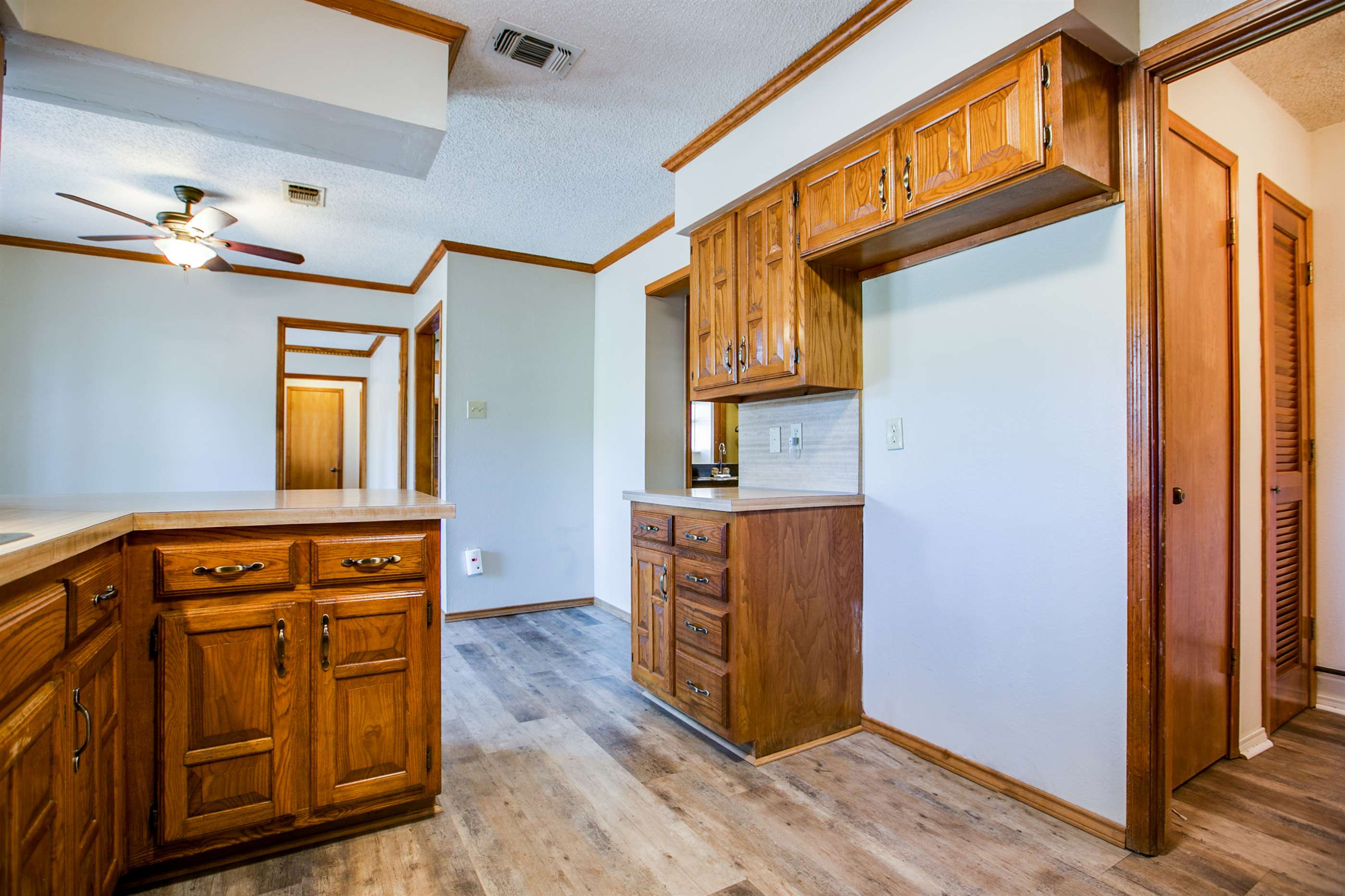 3325 Shadyhill Dr, San Angelo, TX 76904