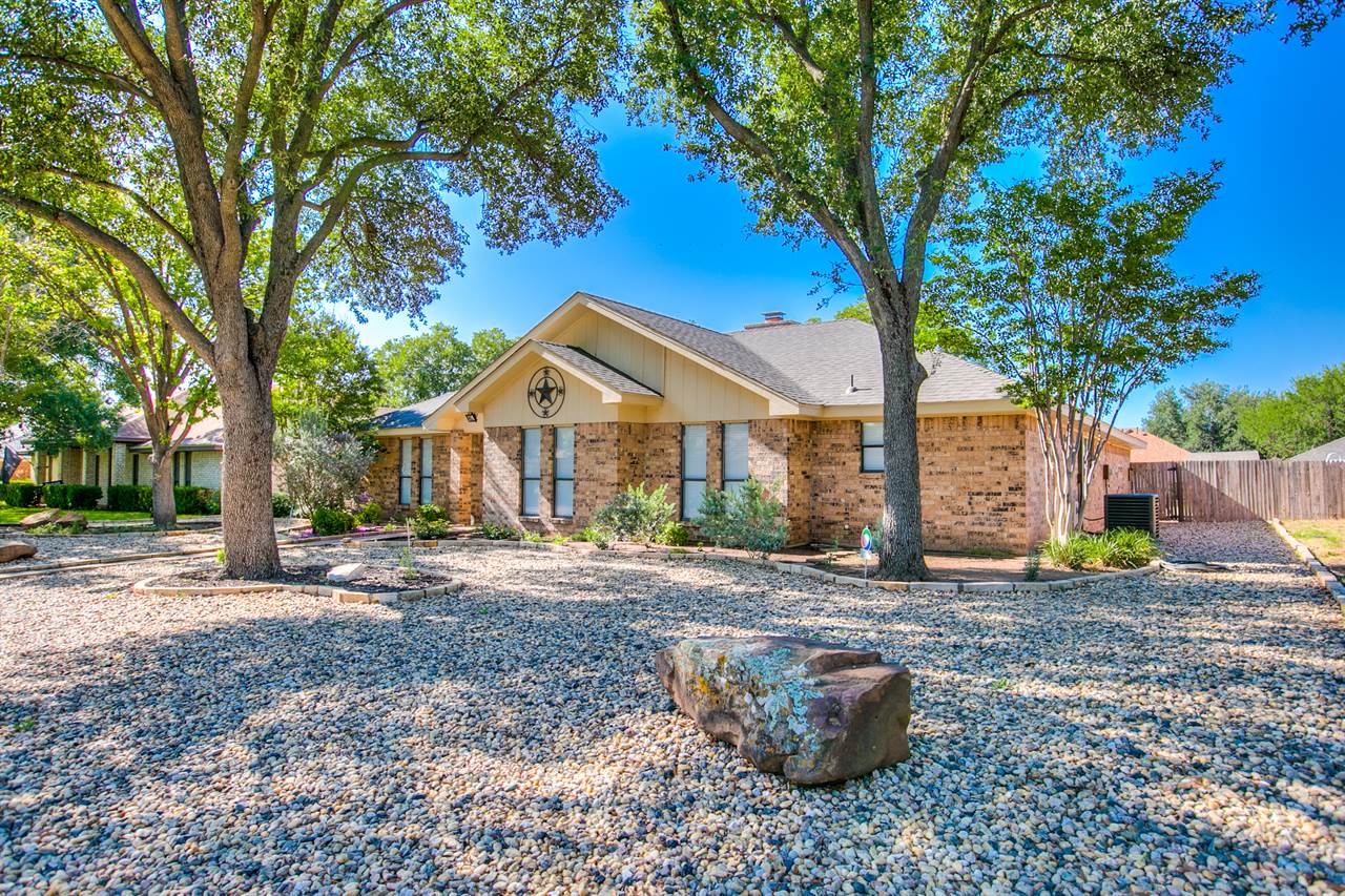 3325 Shadyhill Dr, San Angelo, TX 76904