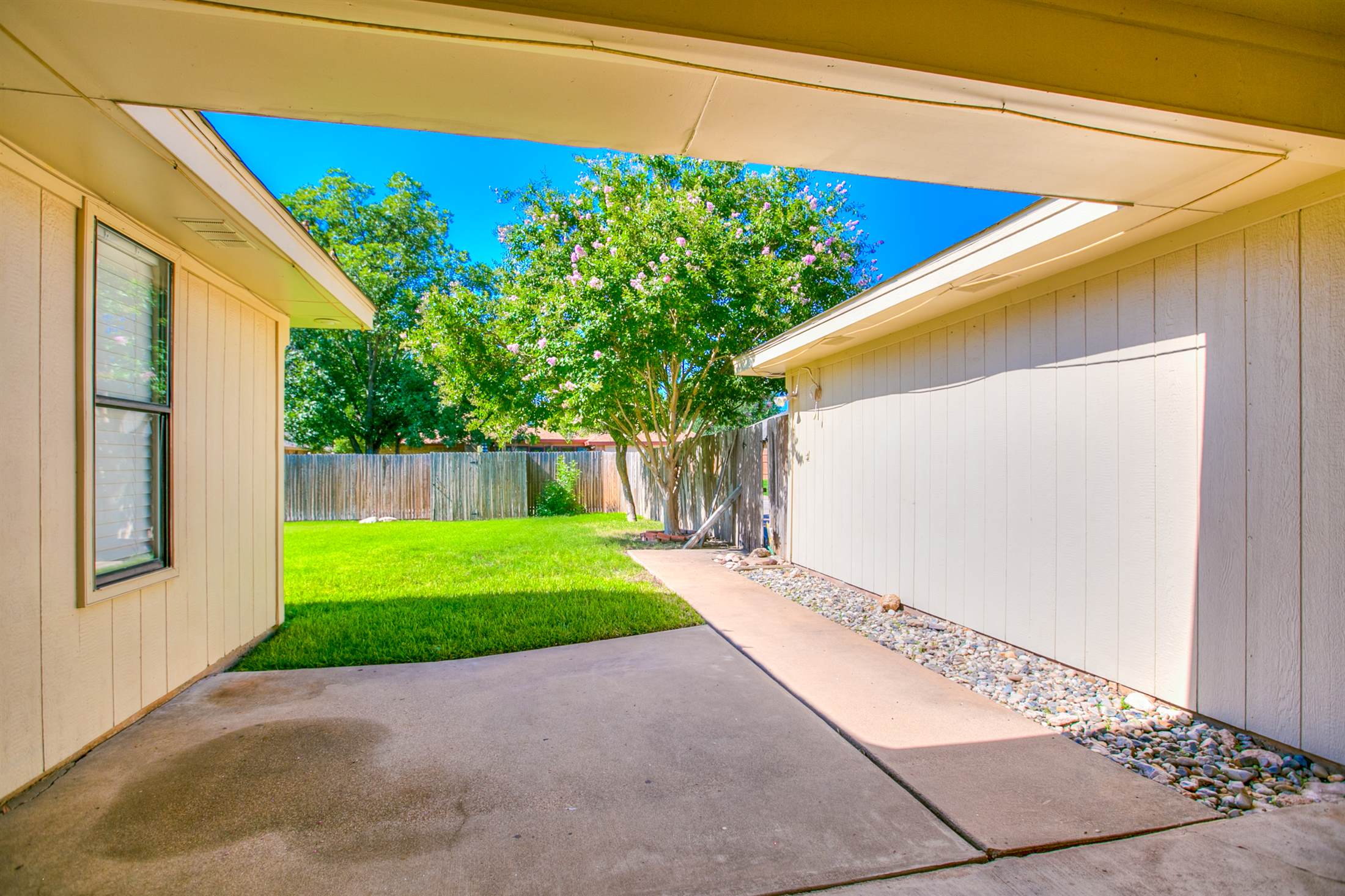 3325 Shadyhill Dr, San Angelo, TX 76904