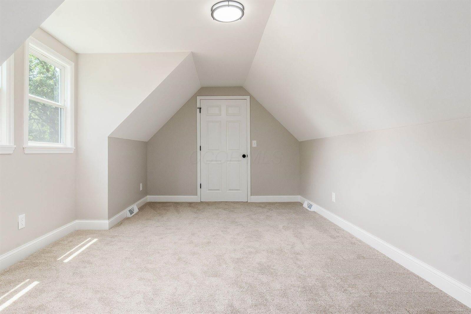 1120 Fairway Boulevard, Columbus, OH 43213