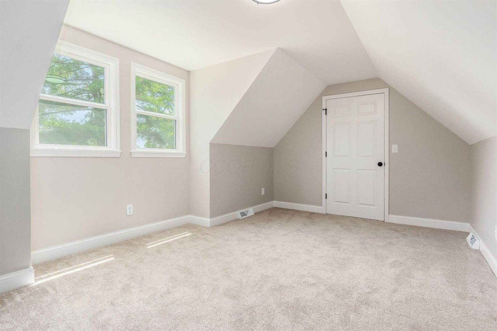 1120 Fairway Boulevard, Columbus, OH 43213