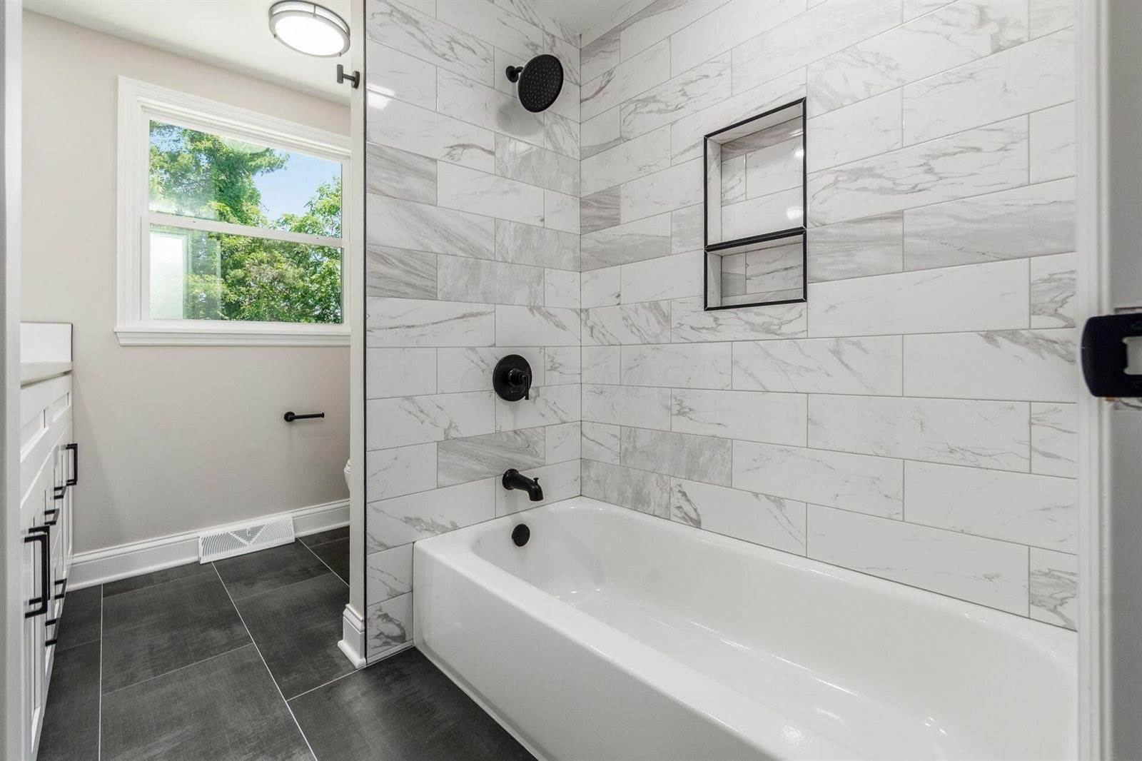 1120 Fairway Boulevard, Columbus, OH 43213