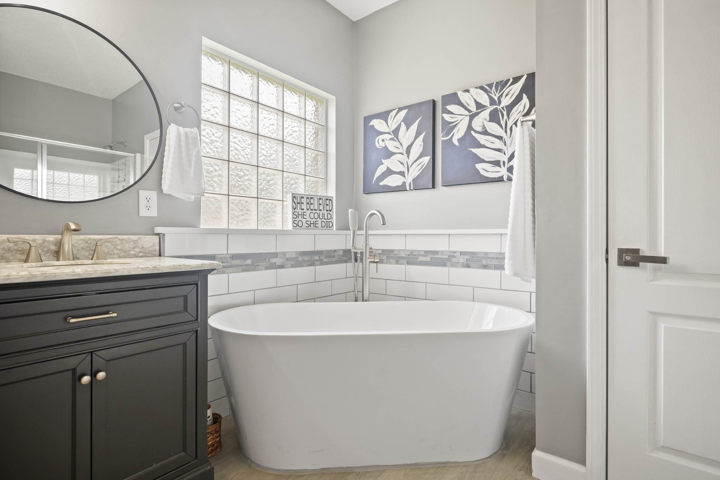 3002 Creekwood Cir, Ocean Springs, MS 39564