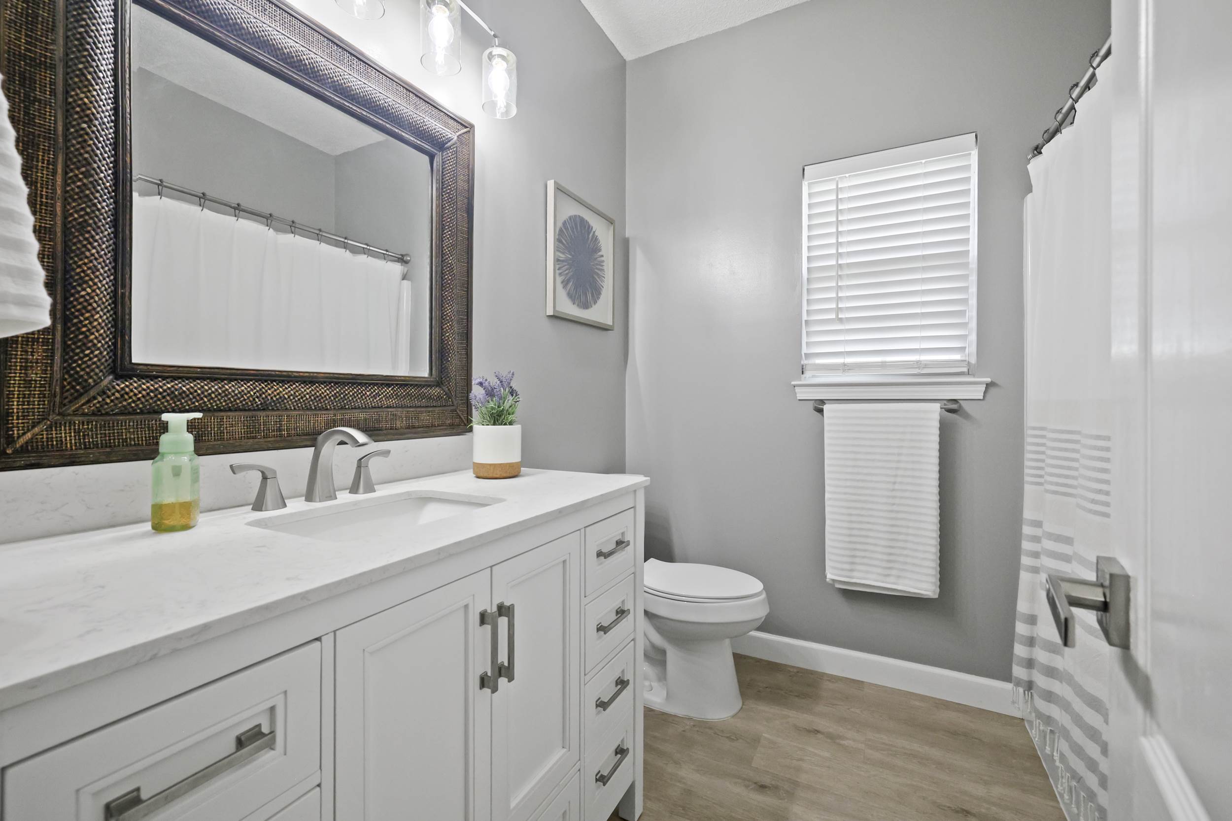 3002 Creekwood Cir, Ocean Springs, MS 39564