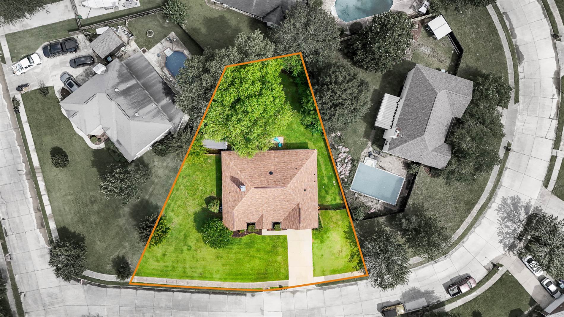 3002 Creekwood Cir, Ocean Springs, MS 39564