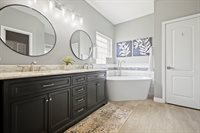 3002 Creekwood Cir, Ocean Springs, MS 39564