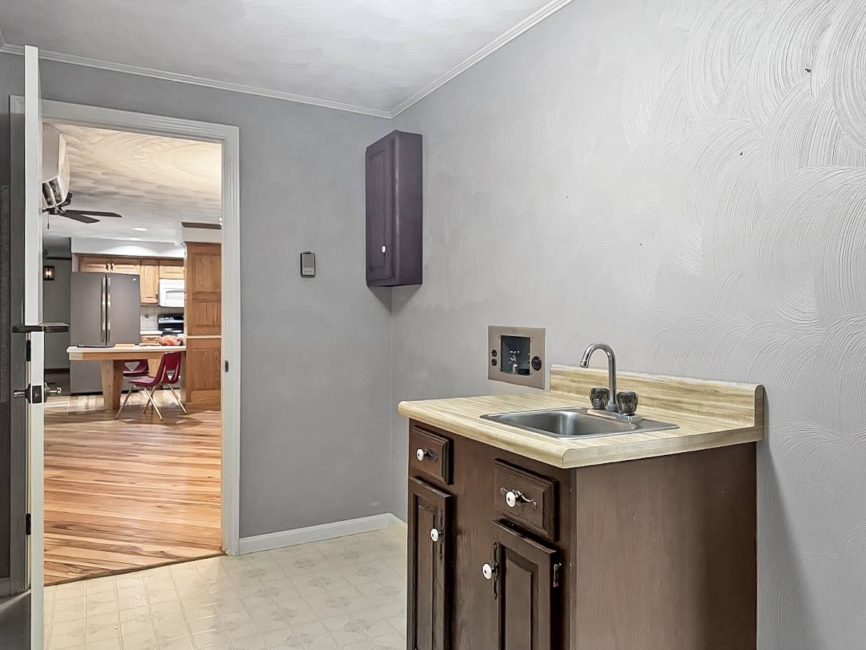 1027 Twp Rd 1806, Ashland, OH 44805