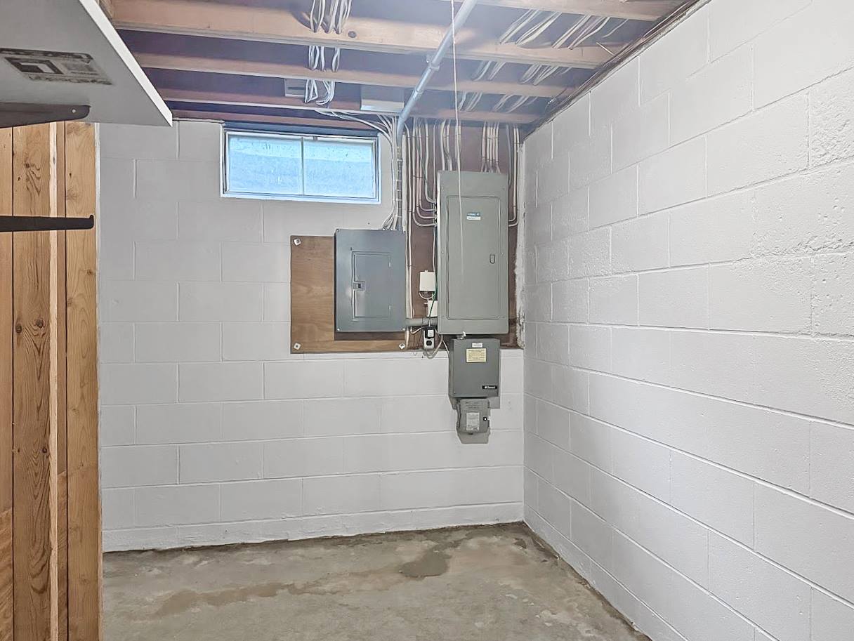 1027 Twp Rd 1806, Ashland, OH 44805