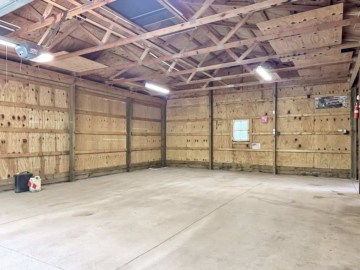 1027 Twp Rd 1806, Ashland, OH 44805