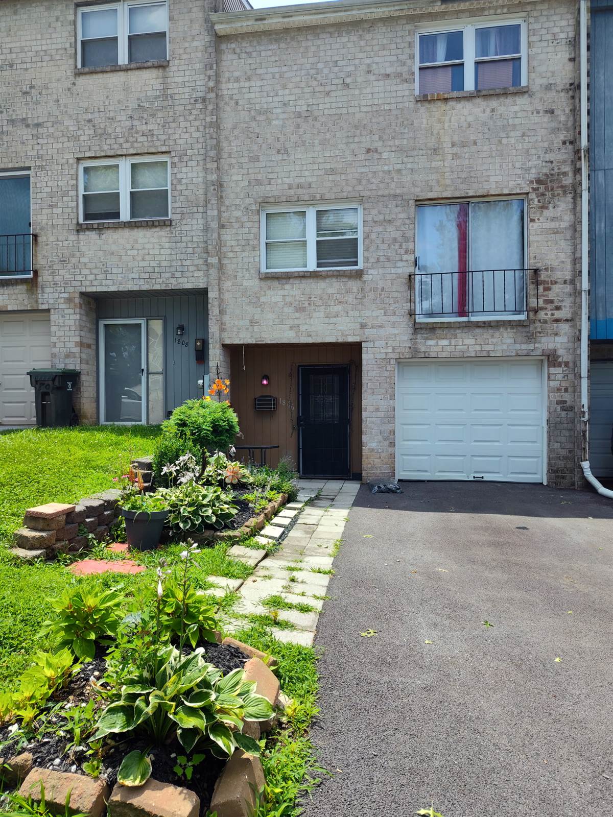 1806 Crest Drive, Coatesville, PA 19320