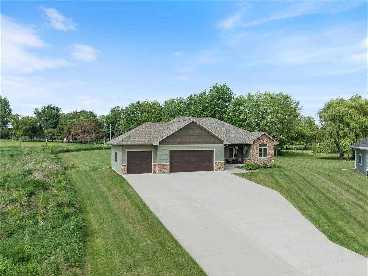 118007 Betty Drive, Stratford, WI 54484