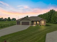 118007 Betty Drive, Stratford, WI 54484