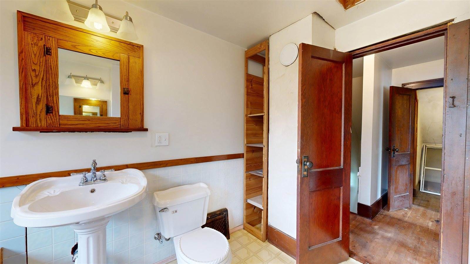 576 Pine Ave, Hillsboro, WI 54634