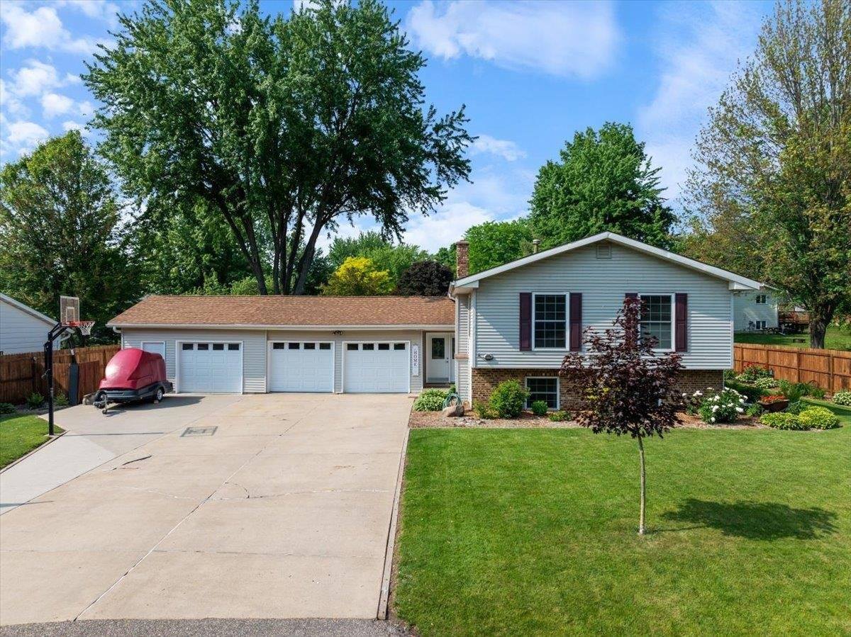 1125 W State Street, Marshfield, WI 54449