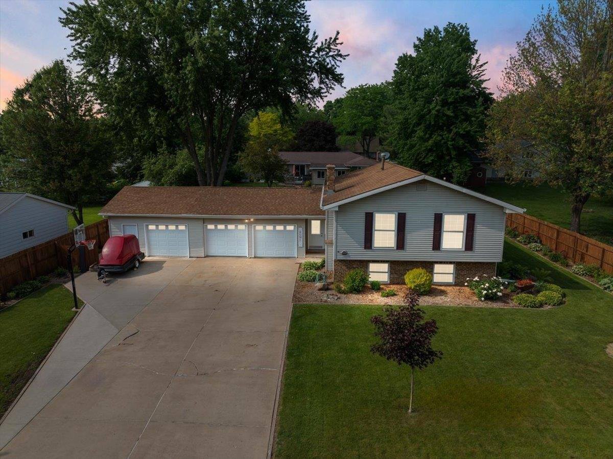 1125 W State Street, Marshfield, WI 54449