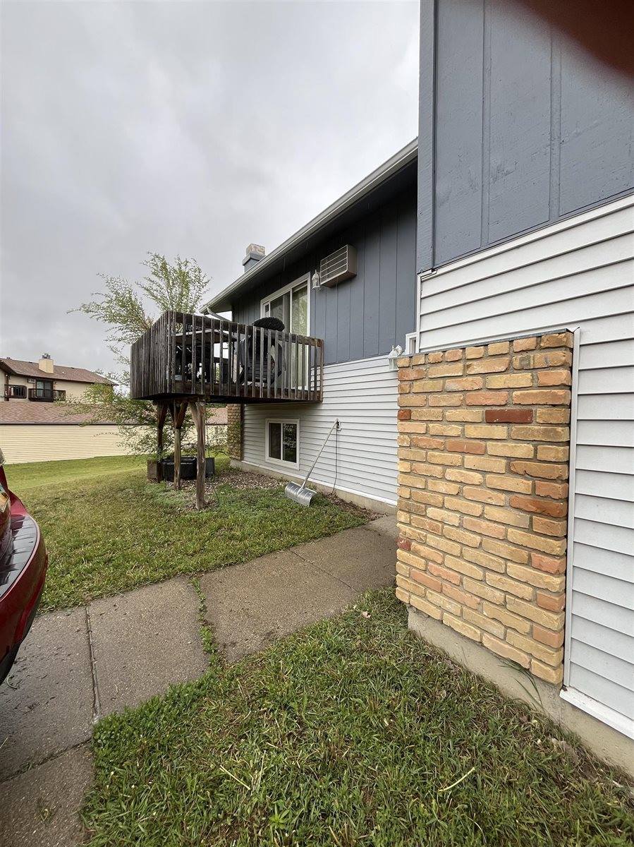 1525 NW 12th St NW, Minot, ND 58703