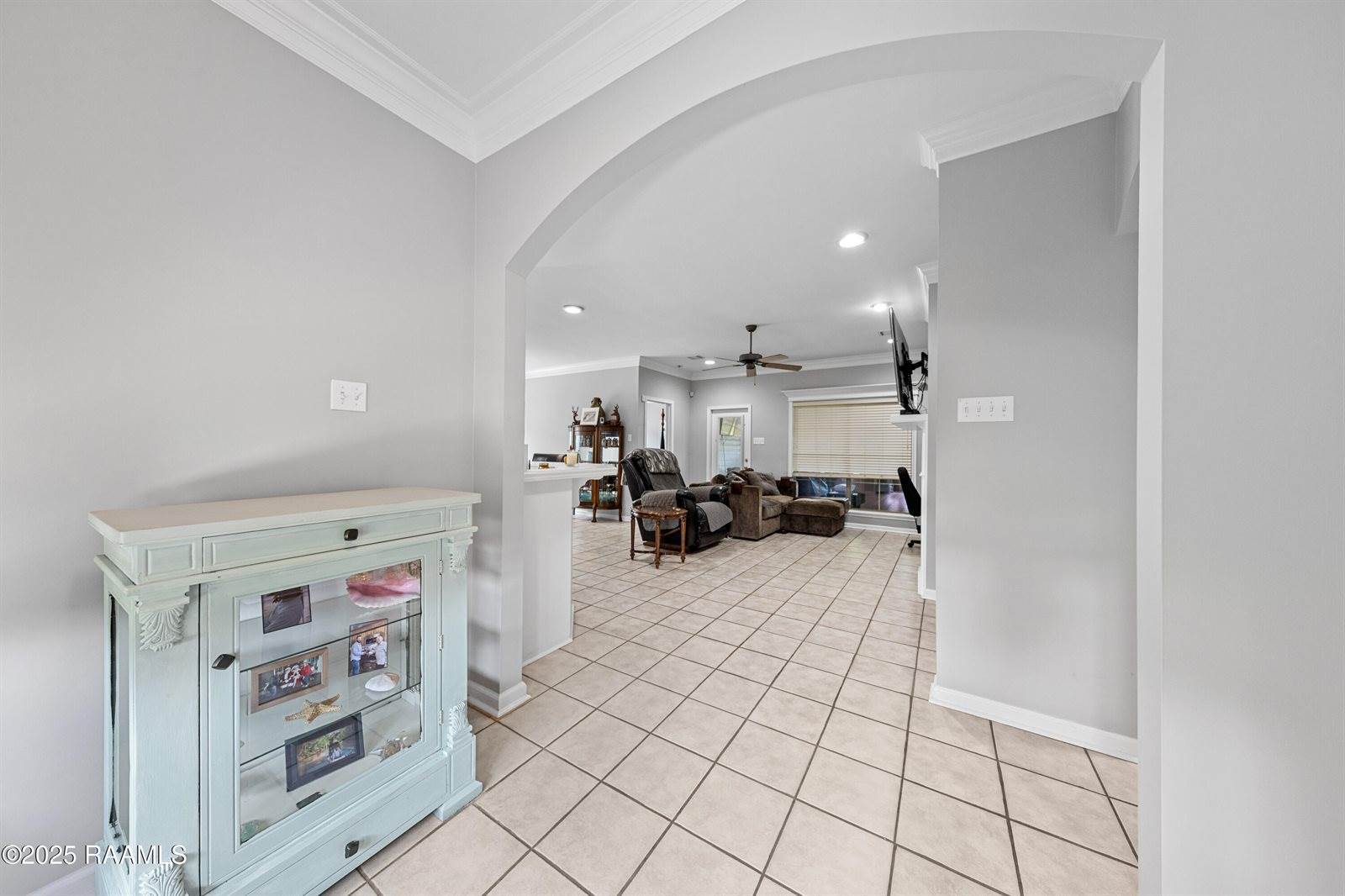 404 Camelot Hill Drive, Youngsville, LA 70592