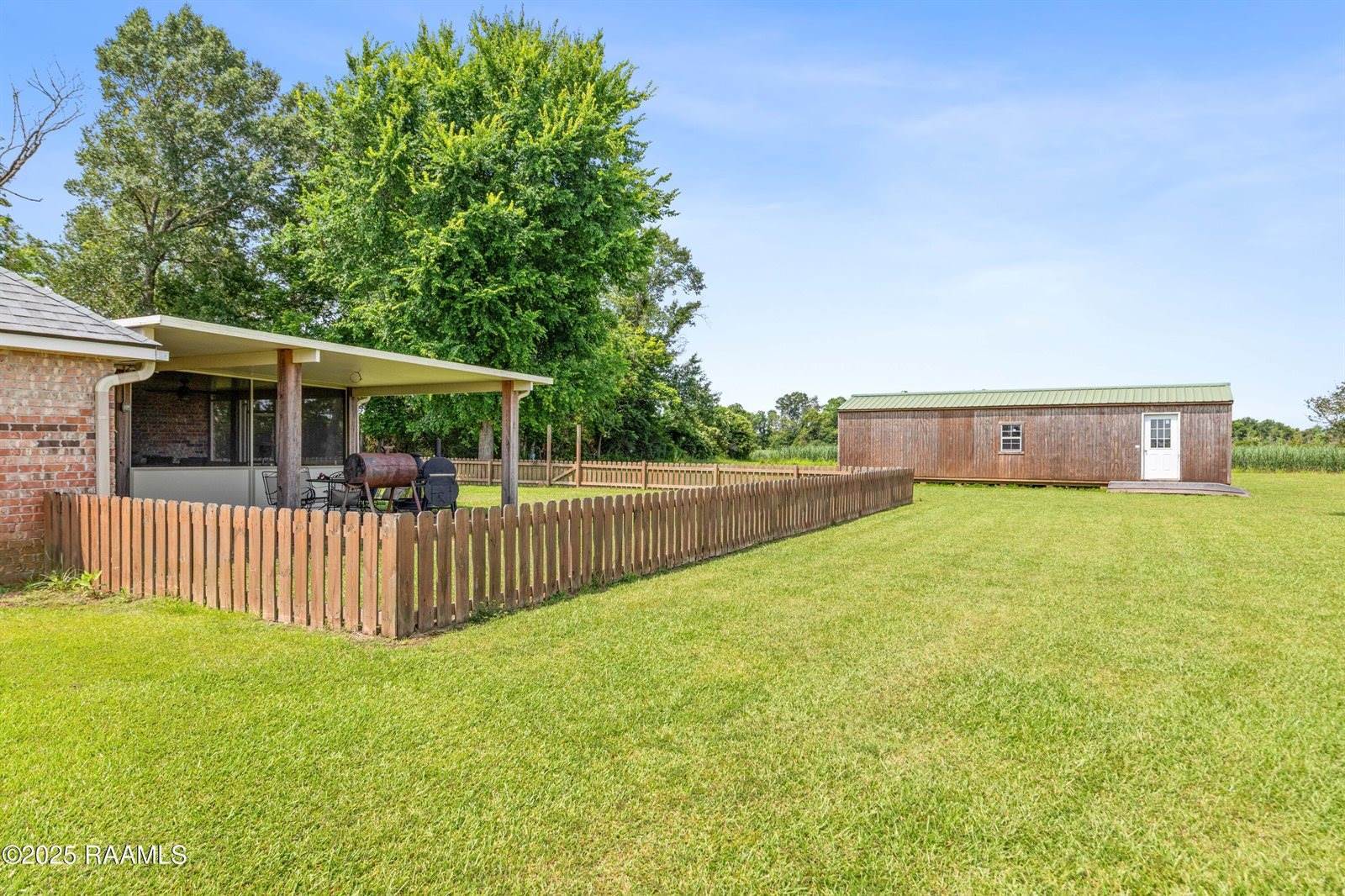 404 Camelot Hill Drive, Youngsville, LA 70592