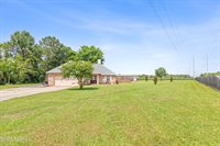 404 Camelot Hill Drive, Youngsville, LA 70592