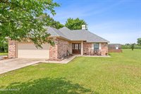 404 Camelot Hill Drive, Youngsville, LA 70592