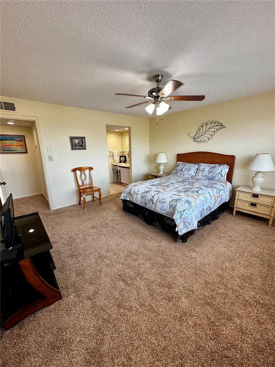 1316 Pasadena Avenue South, #508, South Pasadena, FL 33707