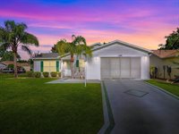 2799 Privada Drive, The Villages, FL 32162