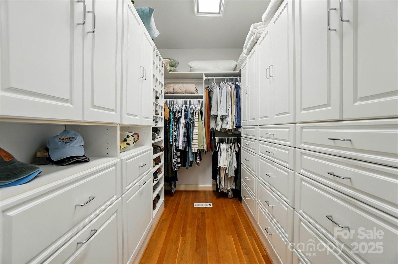 1042 Heather Glen Drive, Matthews, NC 28104