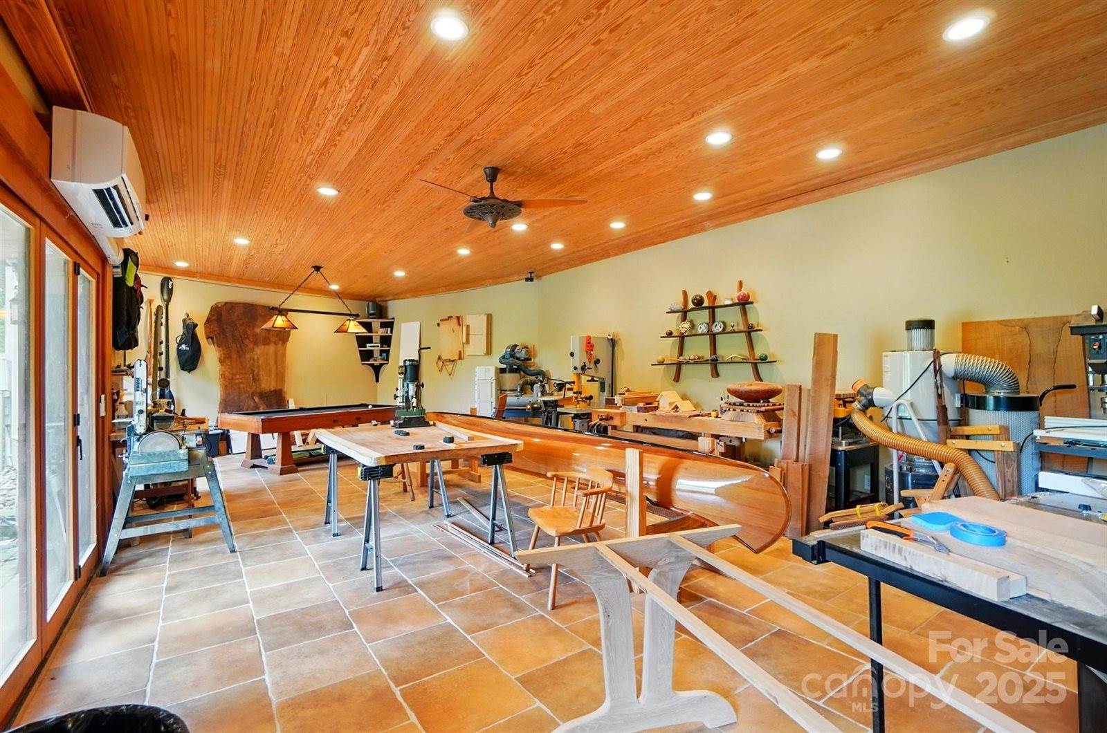 1042 Heather Glen Drive, Matthews, NC 28104