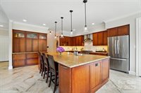 1042 Heather Glen Drive, Matthews, NC 28104