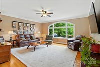 1042 Heather Glen Drive, Matthews, NC 28104