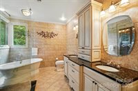 1042 Heather Glen Drive, Matthews, NC 28104