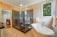 1042 Heather Glen Drive, Matthews, NC 28104