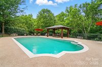 1042 Heather Glen Drive, Matthews, NC 28104
