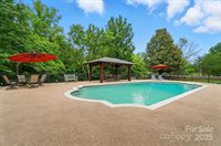 1042 Heather Glen Drive, Matthews, NC 28104