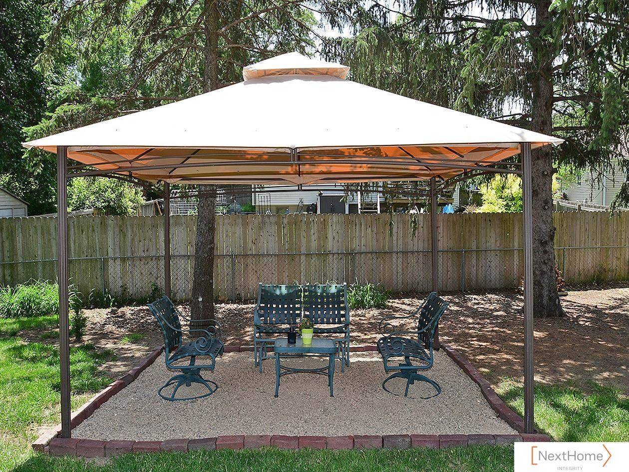 5827 Skylark Lane, Lincoln, NE 68516