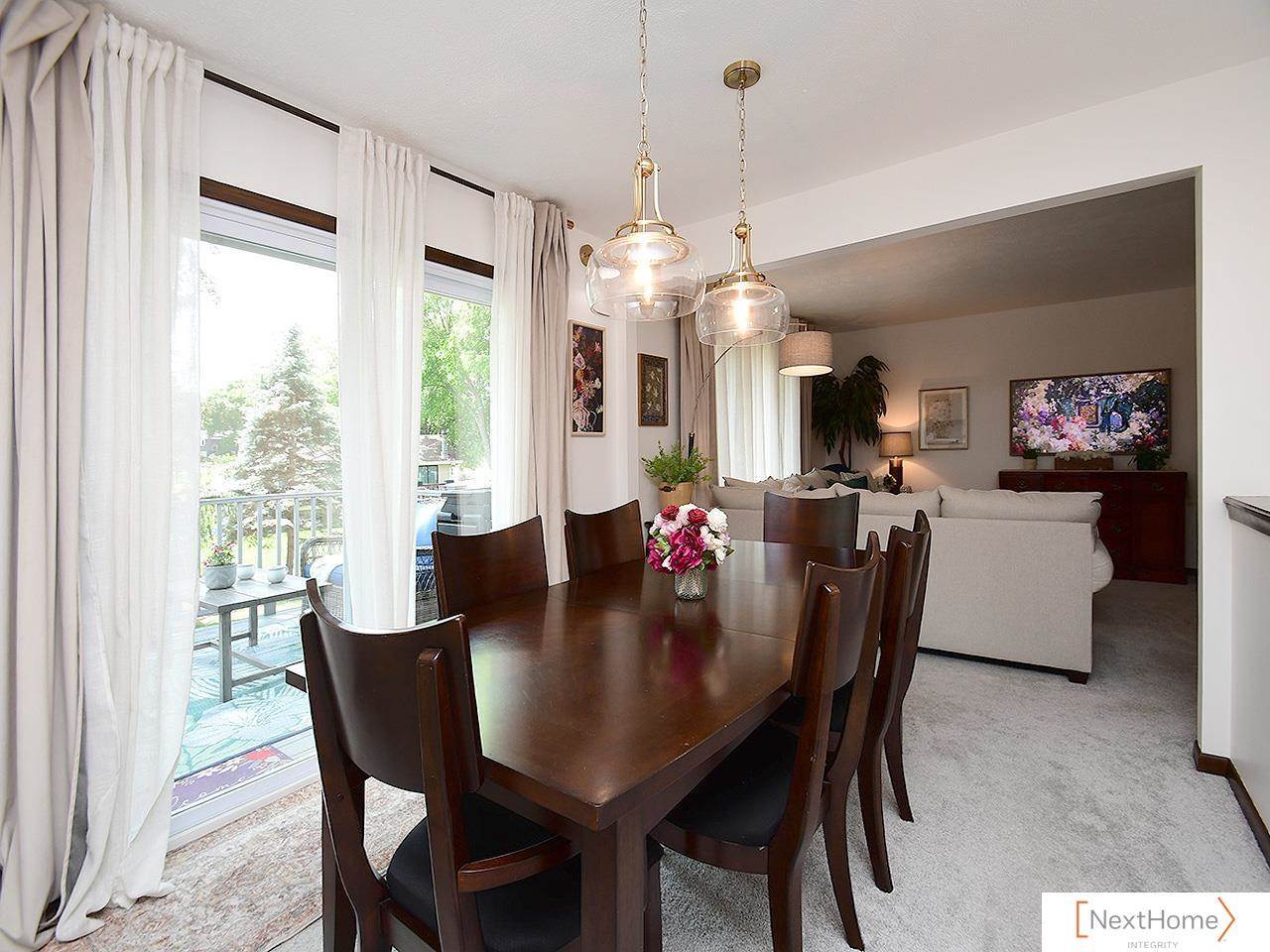 5827 Skylark Lane, Lincoln, NE 68516