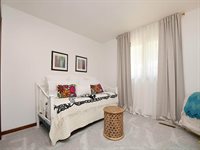 5827 Skylark Lane, Lincoln, NE 68516