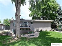 5827 Skylark Lane, Lincoln, NE 68516