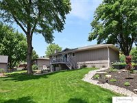 5827 Skylark Lane, Lincoln, NE 68516