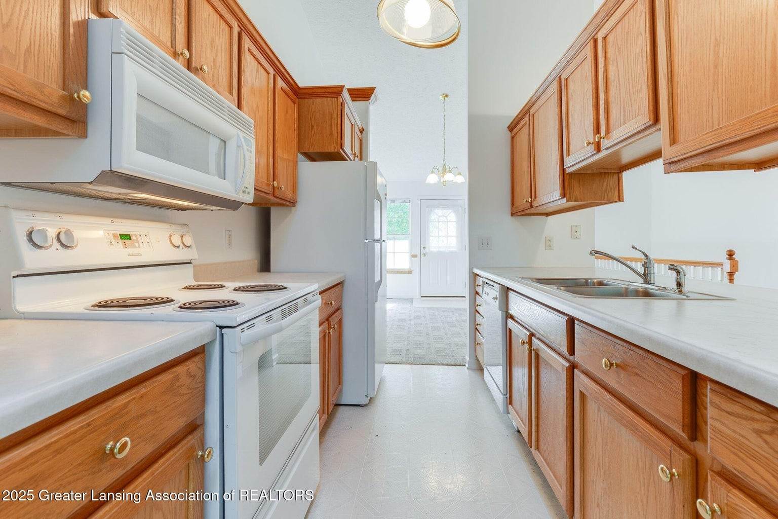 2044 Wyndham Hills Drive, Holt, MI 48842