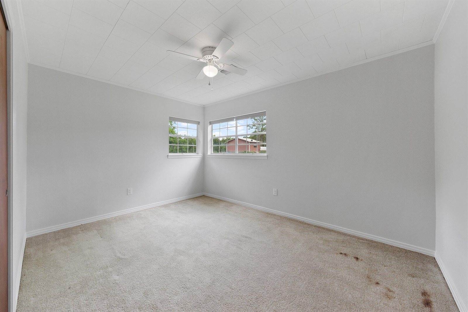 194 Oaklawn Square, DeFuniak Springs, FL 32435