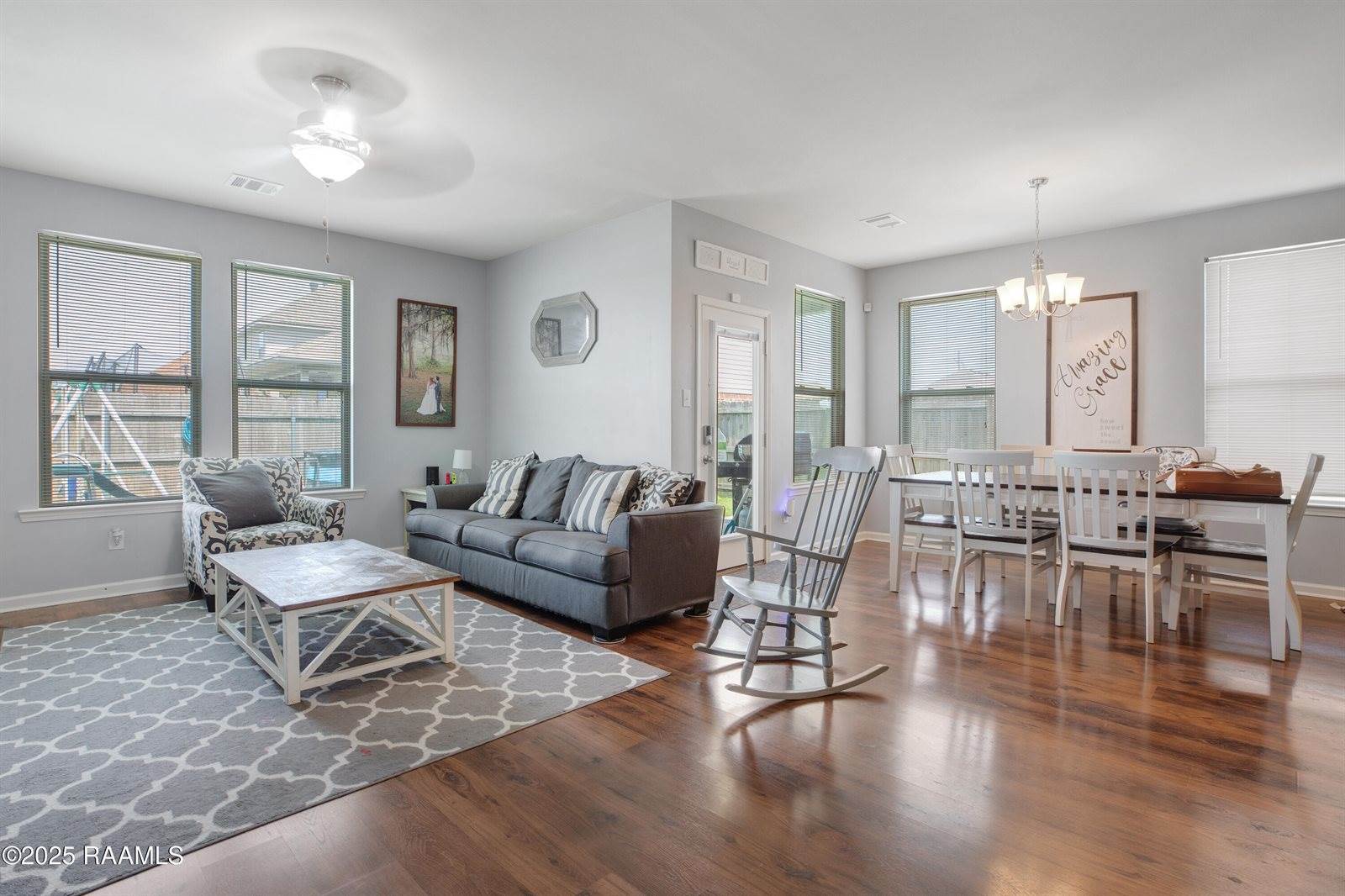 125 Merrydale Lane, Rayne, LA 70578