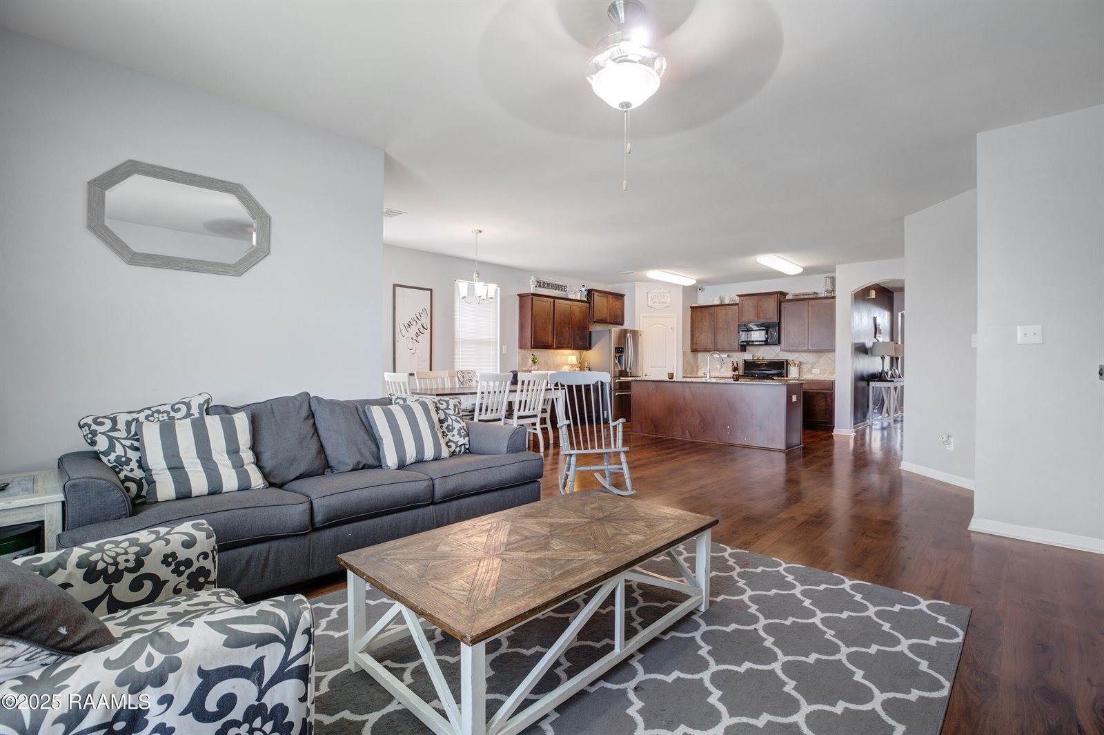 125 Merrydale Lane, Rayne, LA 70578