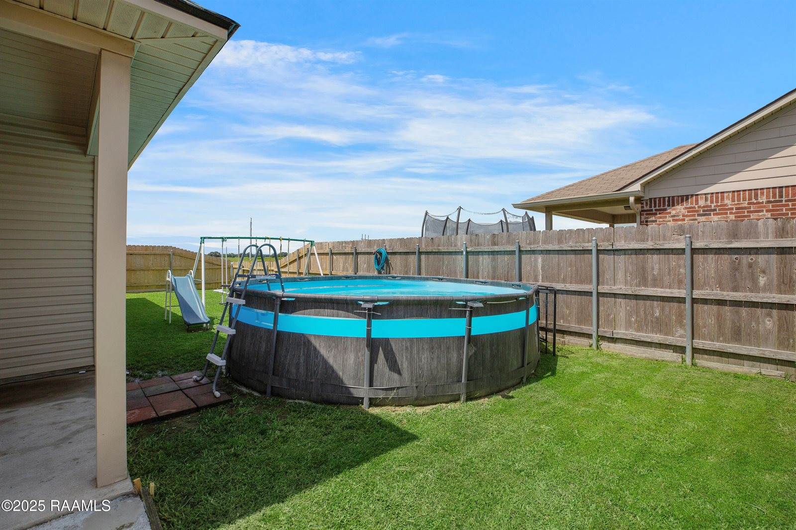 125 Merrydale Lane, Rayne, LA 70578