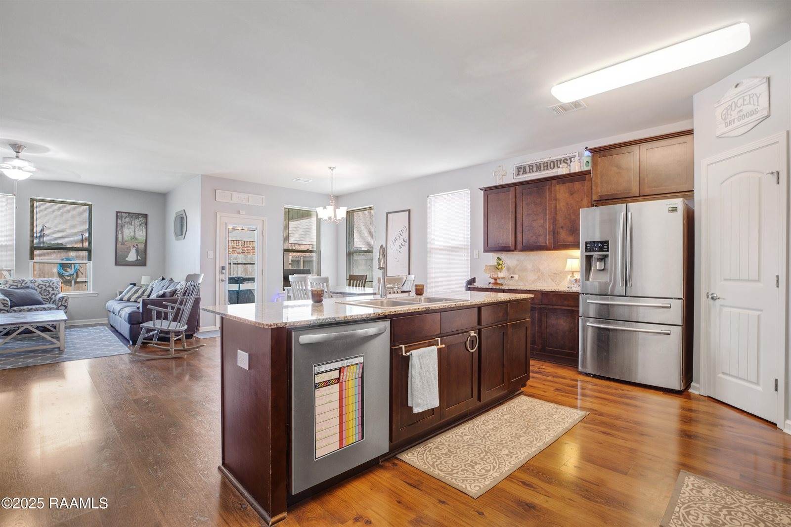 125 Merrydale Lane, Rayne, LA 70578