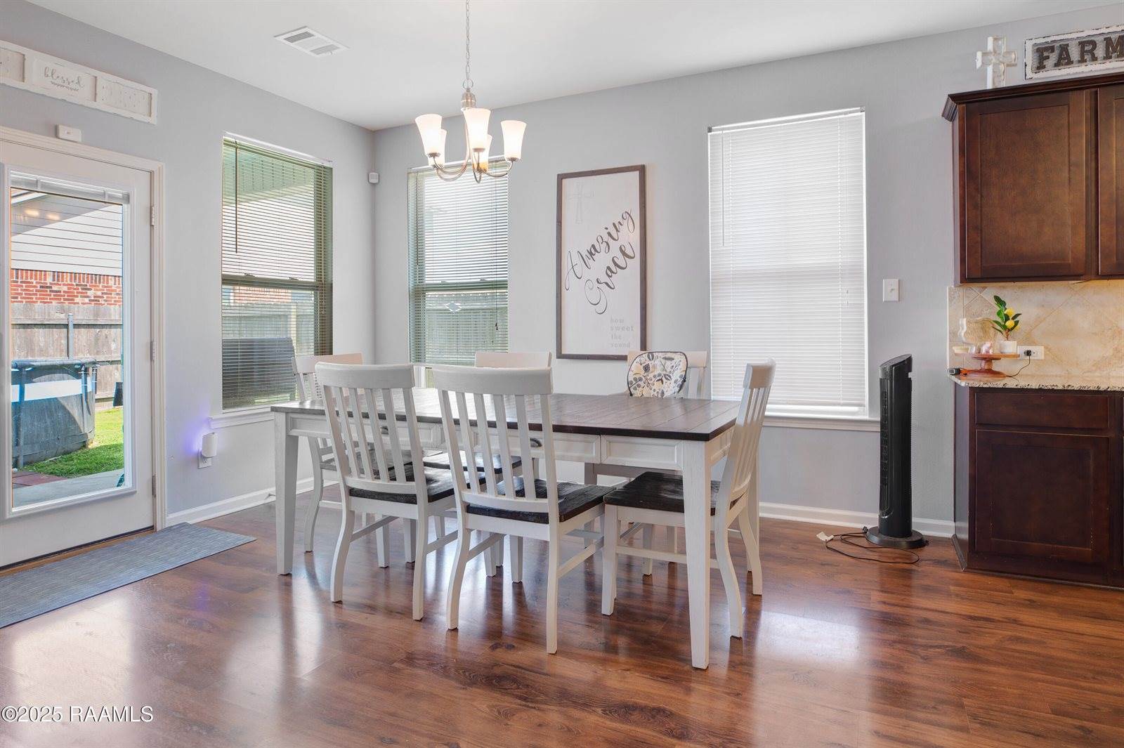 125 Merrydale Lane, Rayne, LA 70578