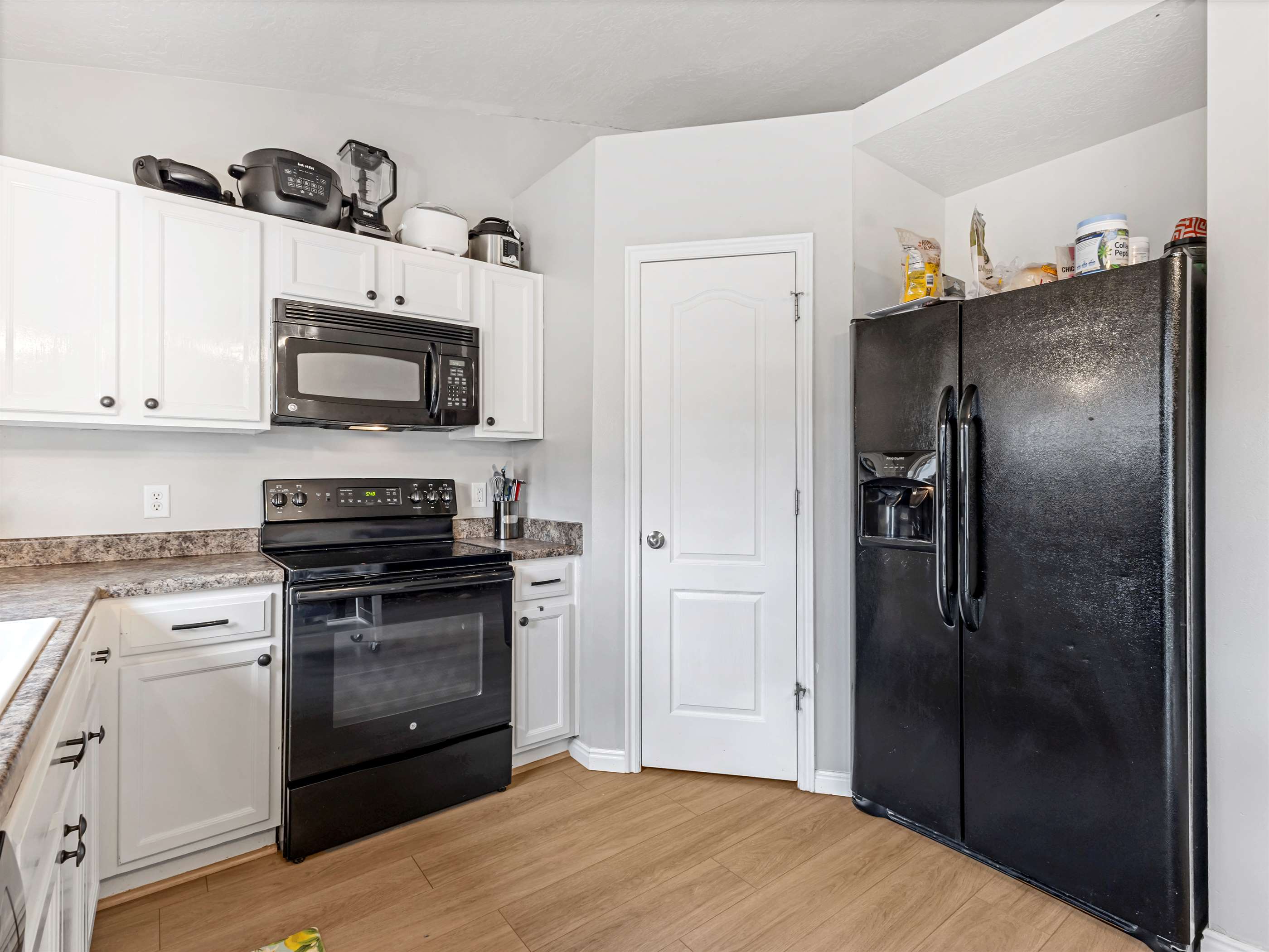 2419 East Hitching Post Dr North, Eagle Mountain, UT 84005