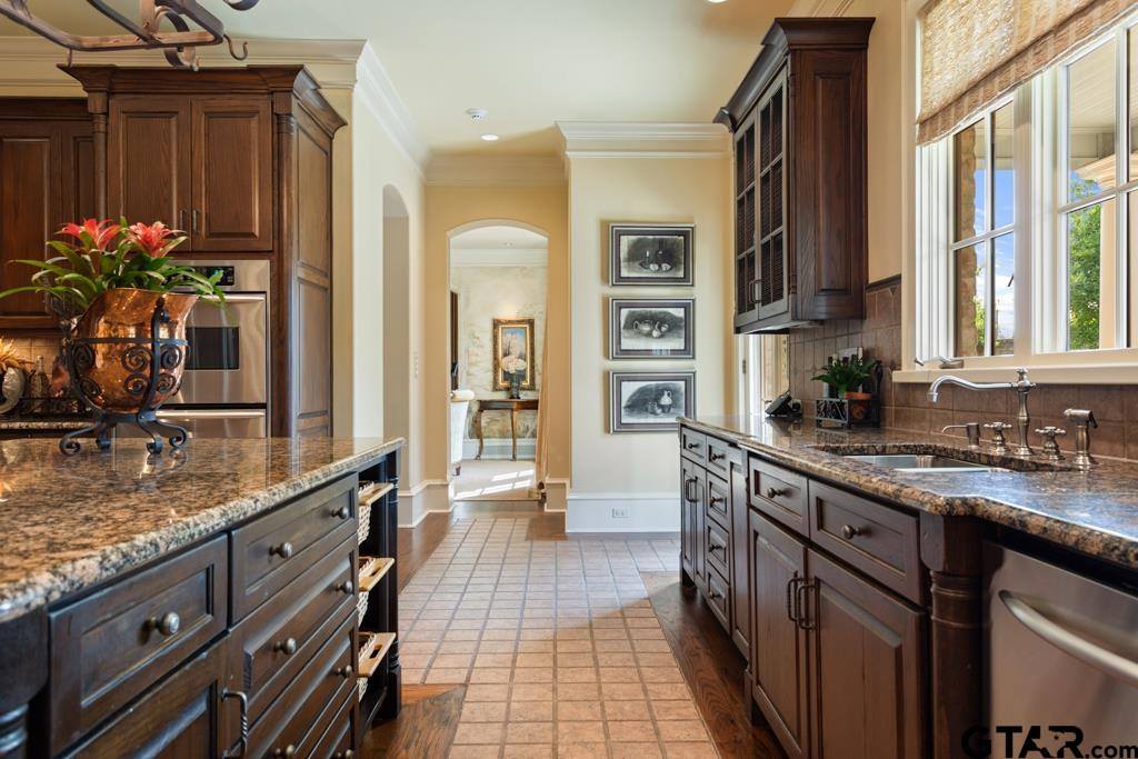 3048 Concord Pl, Tyler, TX 75701